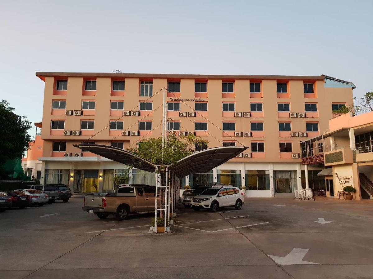 K.S.Pavilion Hotel Nakhonratchasima Exterior photo