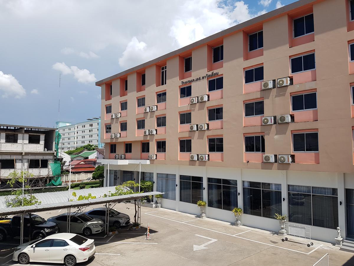 K.S.Pavilion Hotel Nakhonratchasima Exterior photo